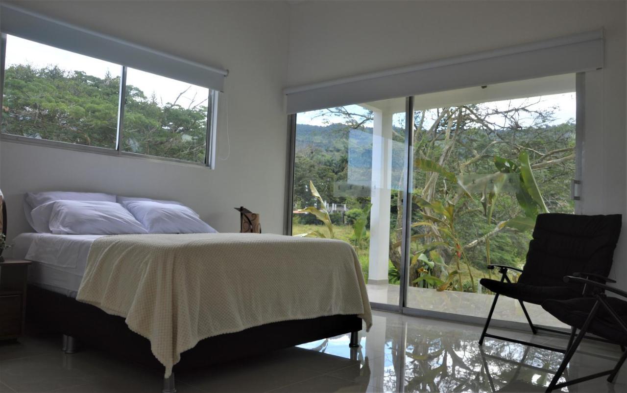 San Juan De Guayabos Country house *
